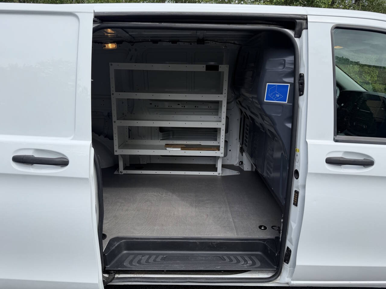 Used 2018 Mercedes-Benz Metris image 5