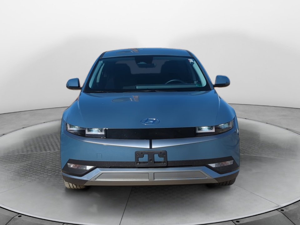 Certified 2024 Hyundai Ioniq 5 SE image 2