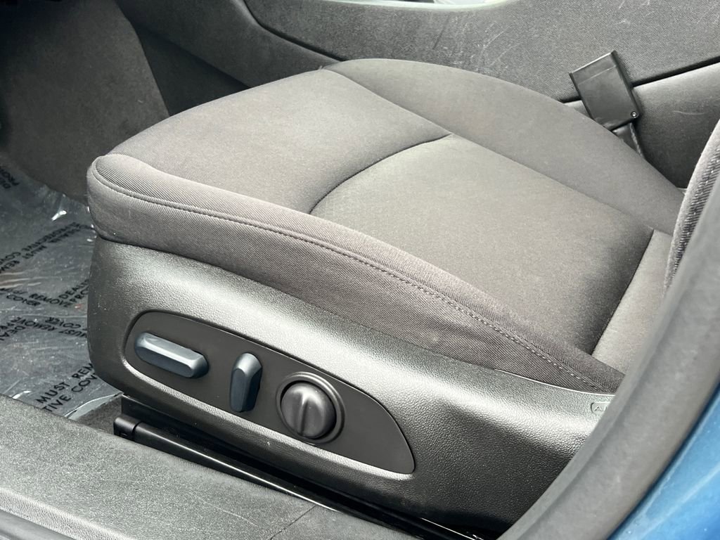 Used 2024 Chevrolet Malibu LT image 30