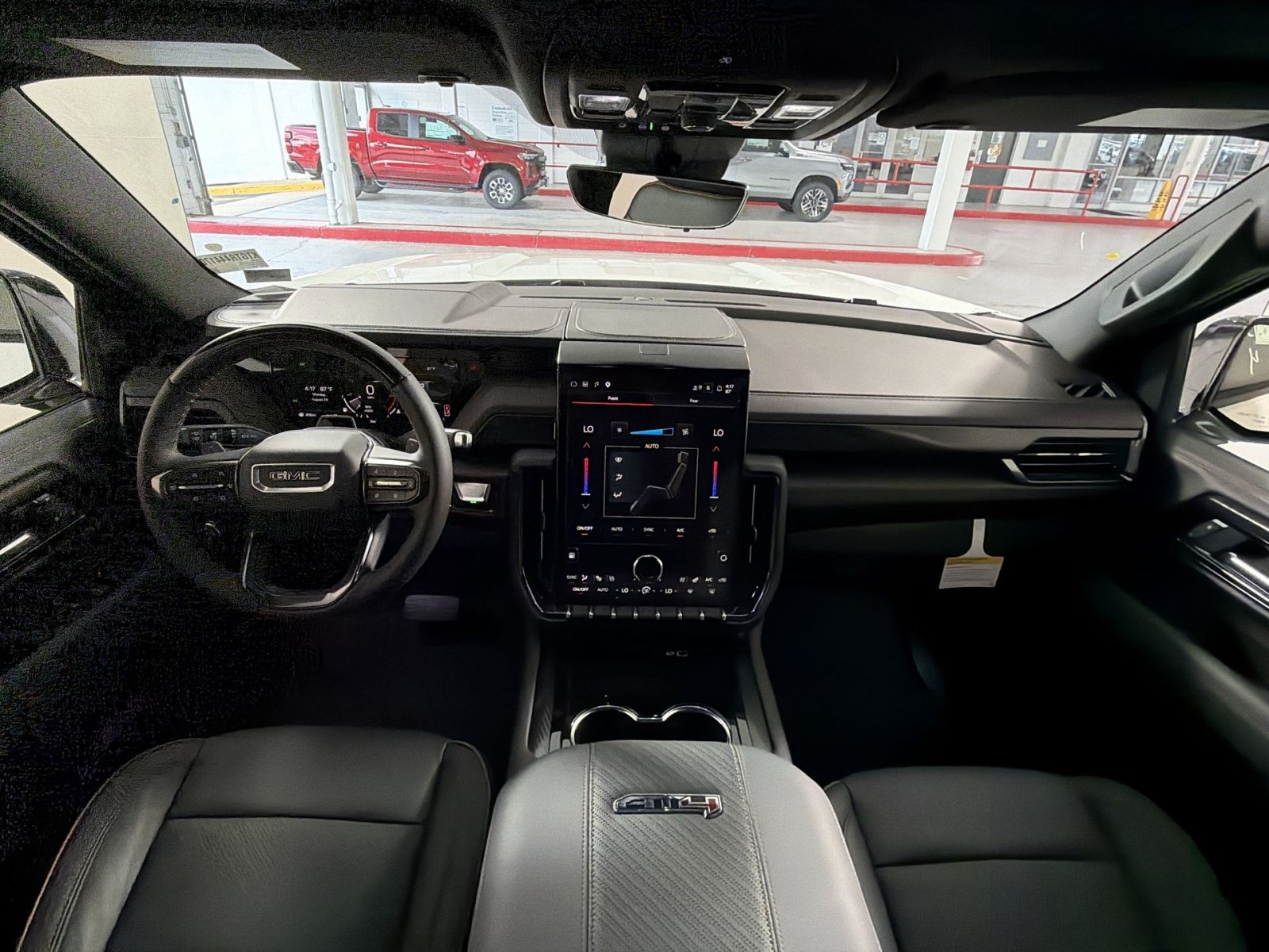 New 2026 GMC Yukon XL AT4 w/ AT4 Premium Plus Package AWD/4WD image 23