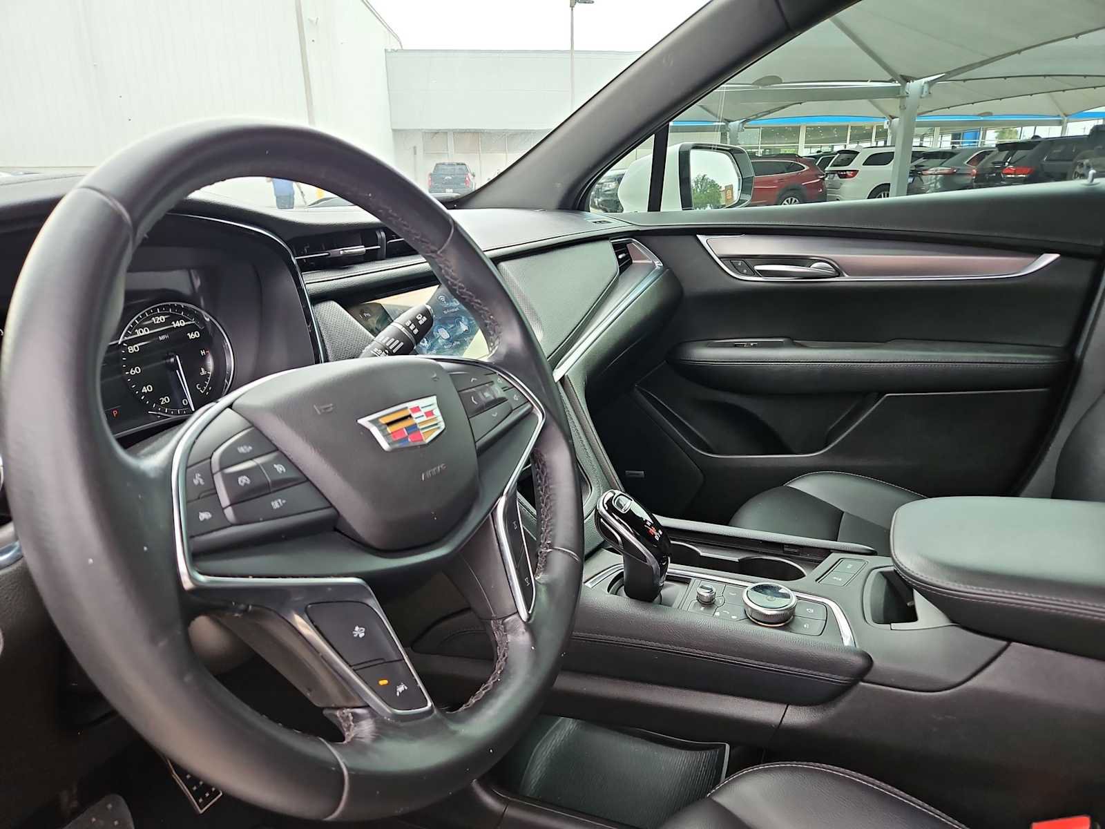 Used 2023 Cadillac XT5 Luxury FWD image 10