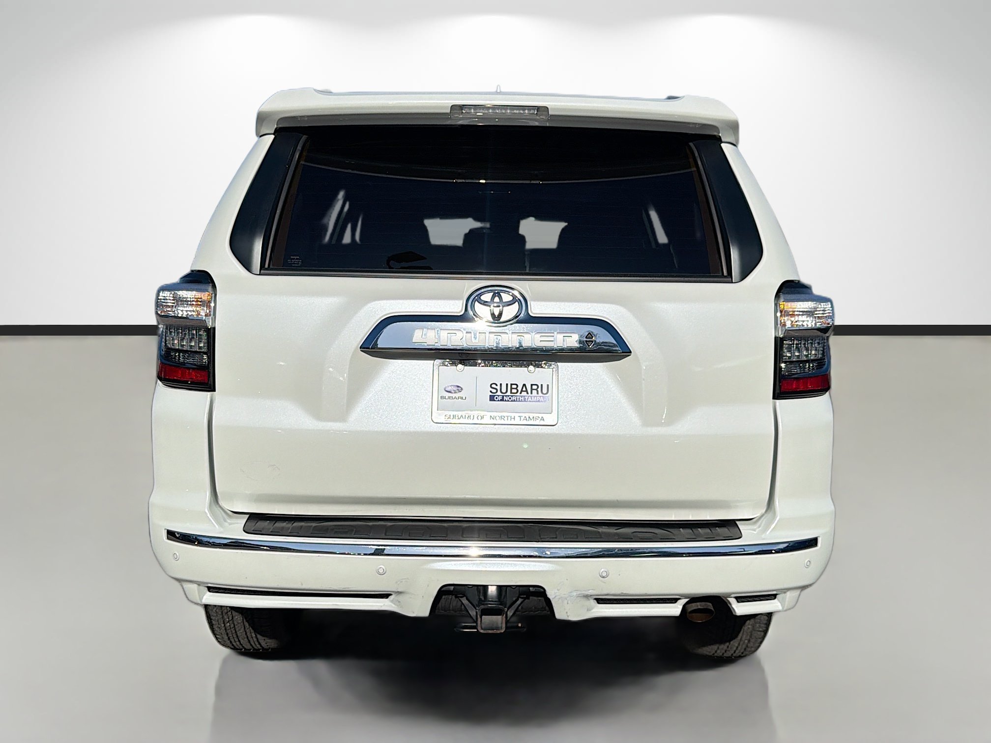 Used 2023 Toyota 4Runner Limited AWD/4WD image 4