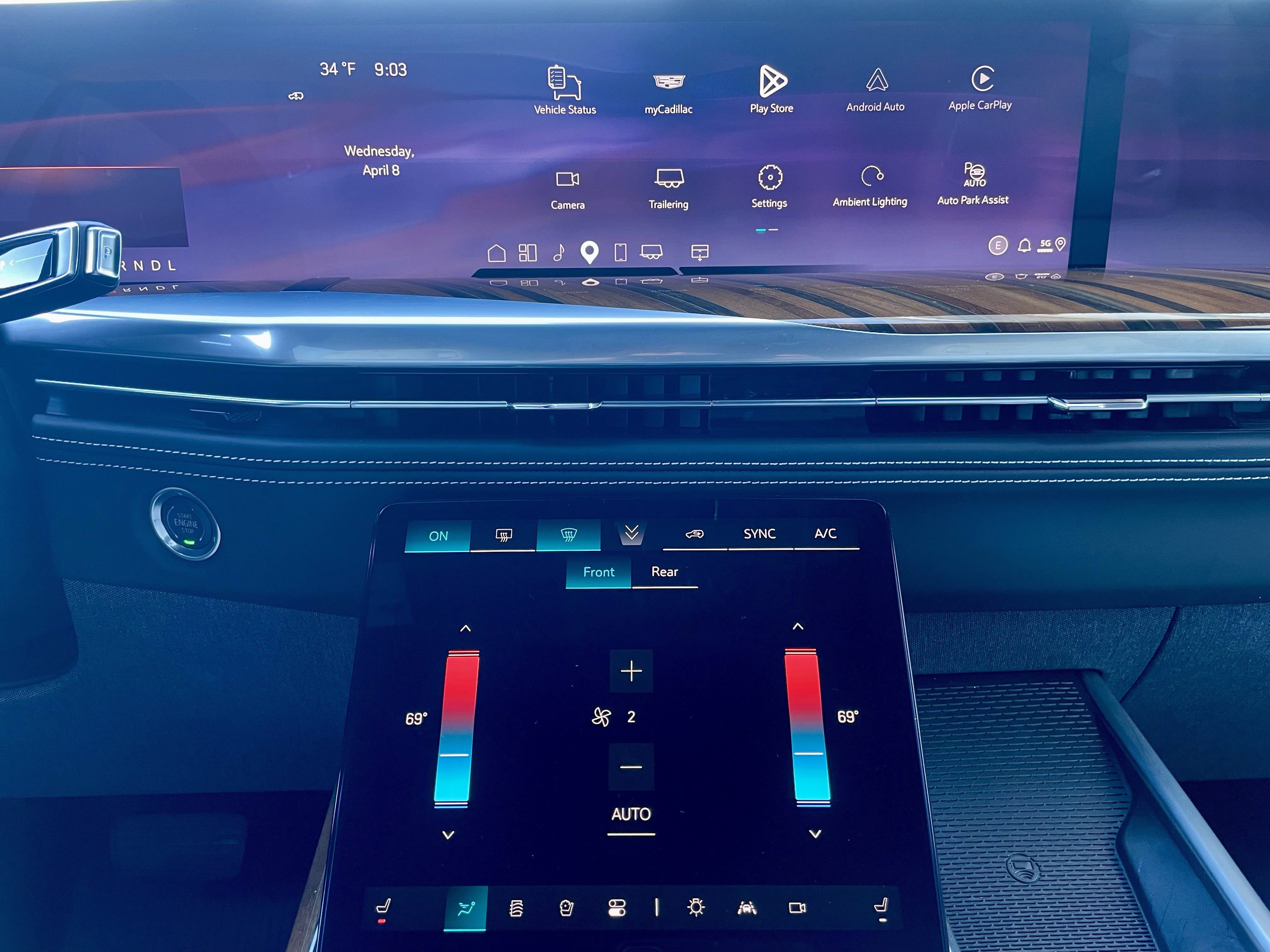 Used 2025 Cadillac Escalade Sport Platinum w/ LPO, ONYX Package image 19