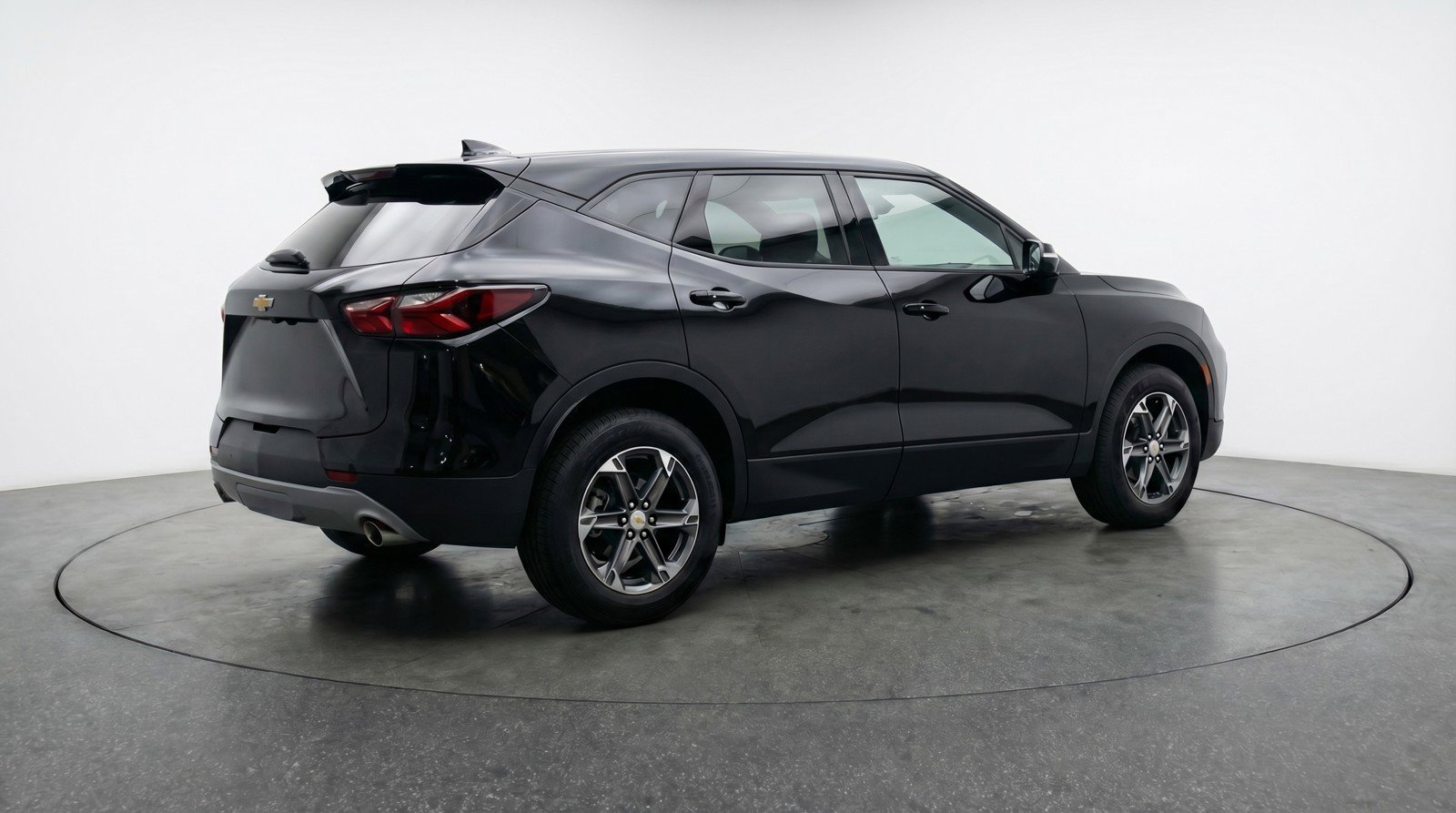 Used 2025 Chevrolet Blazer LT FWD image 9