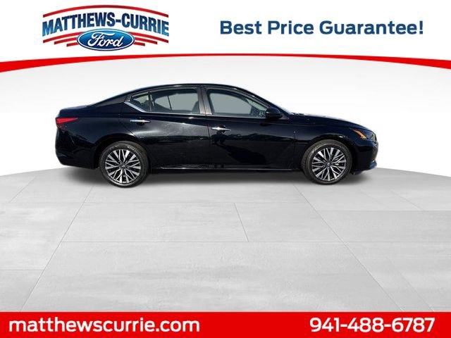 Used 2025 Nissan Altima 2.5 SV image 3