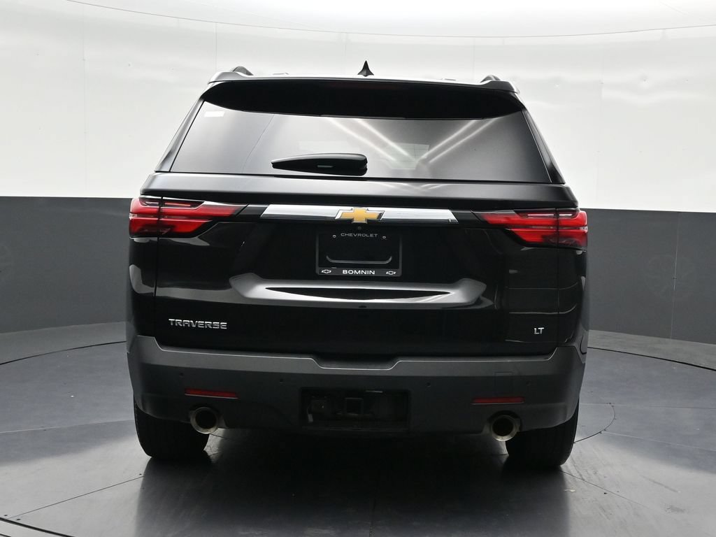 Used 2022 Chevrolet Traverse LT FWD image 4