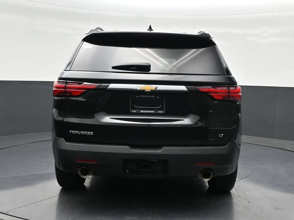 Used 2022 Chevrolet Traverse LT image 4