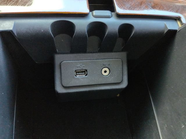 Used 2013 Lincoln Navigator L 2WD image 29