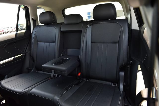 Certified 2023 Volkswagen Tiguan SE w/ Panoramic Sunroof Package AWD/4WD image 22