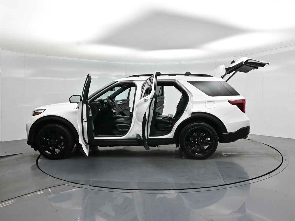 Certified 2023 Ford Explorer ST-Line w/ Class IV Trailer Tow Package AWD/4WD image 36