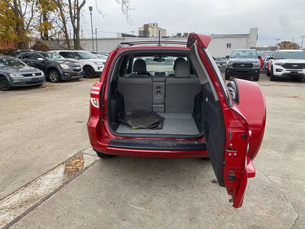 Used 2012 Toyota RAV4 Limited image 24