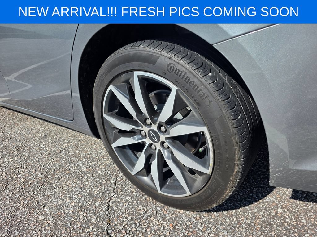 Used 2025 Chevrolet Malibu RS FWD image 7