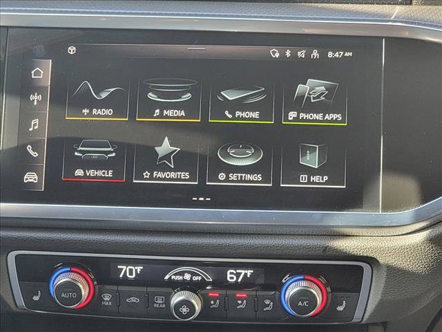 Used 2025 Audi Q3 2.0T Premium w/ Black Optic Sport Package image 20