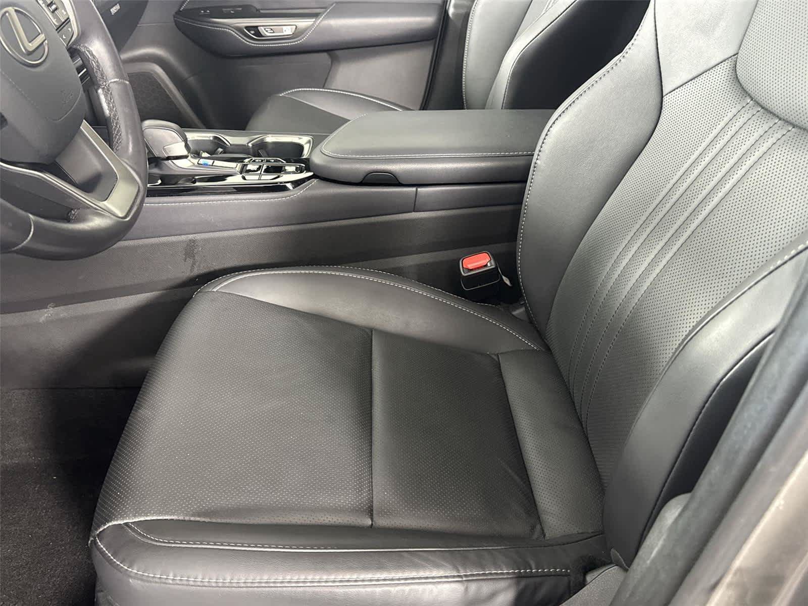 Used 2023 Lexus NX 350 AWD image 11