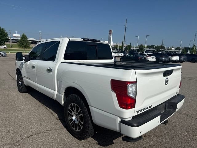 Used 2020 Nissan Titan SV w/ SV Convenience Package RWD image 6