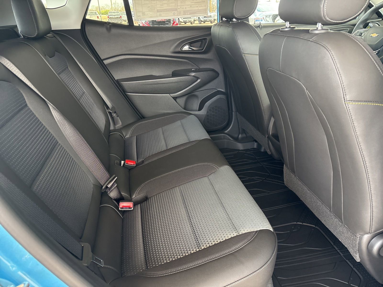 New 2026 Chevrolet Trax LT w/ Driver Confidence Package image 12