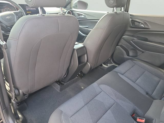 Used 2025 Chevrolet Trax RS w/ Driver Confidence Package FWD image 14