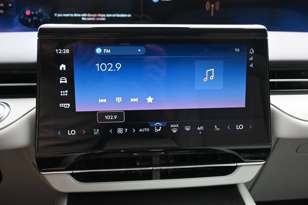 New 2026 Lincoln Nautilus Premier w/ Jet Appearance Package AWD/4WD image 15
