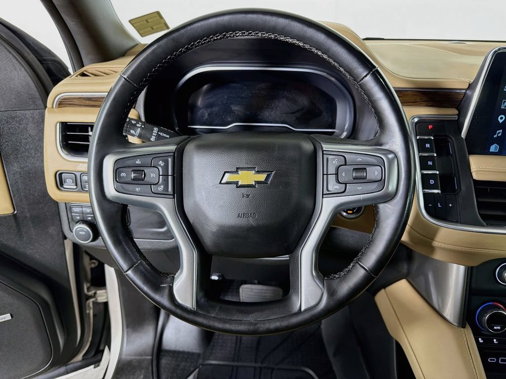 Used 2023 Chevrolet Tahoe Premier AWD/4WD image 13