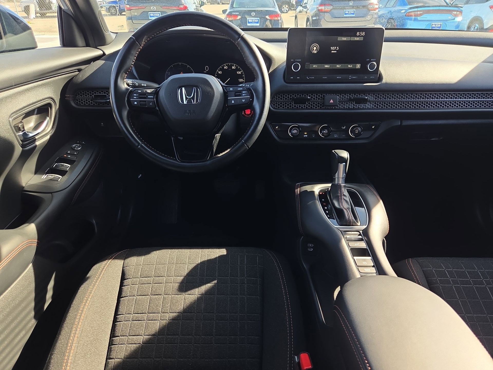 Used 2025 Honda HR-V Sport image 27