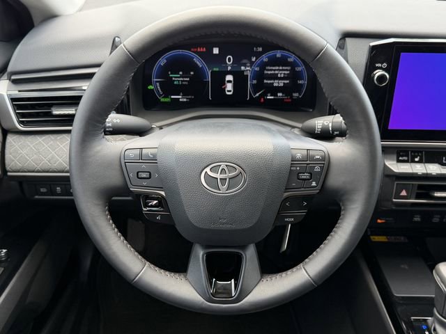 Used 2026 Toyota Camry XLE FWD image 13