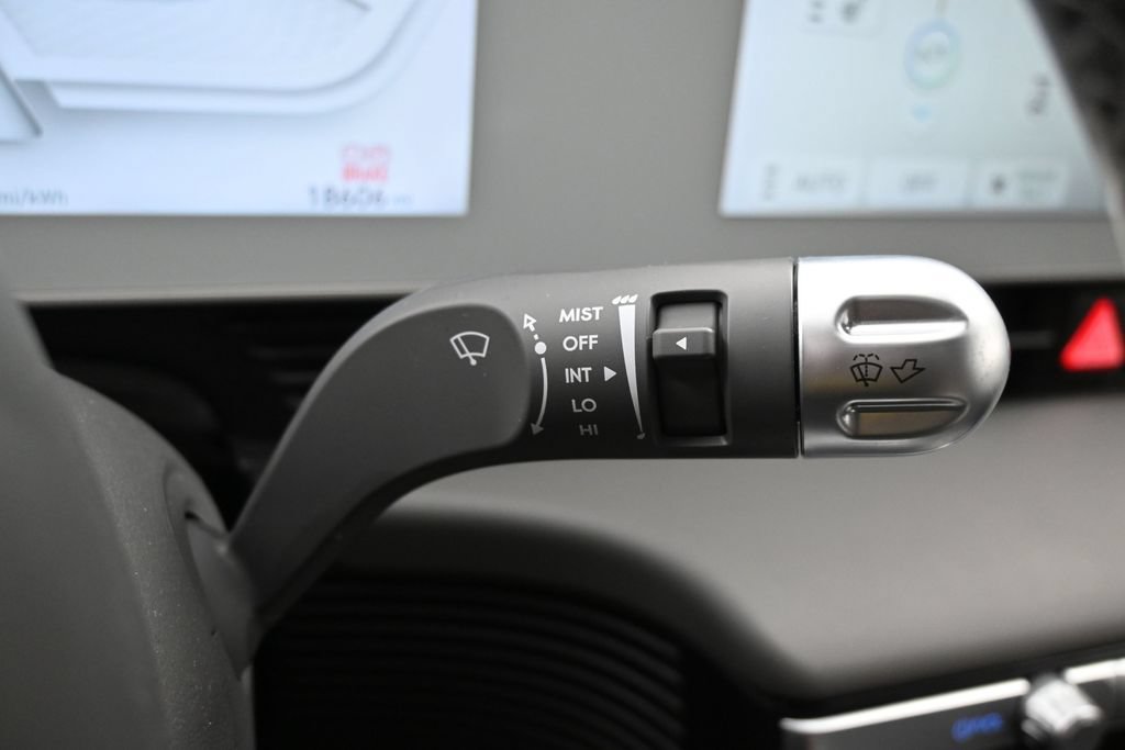 Used 2024 Hyundai Ioniq 5 SEL RWD image 17
