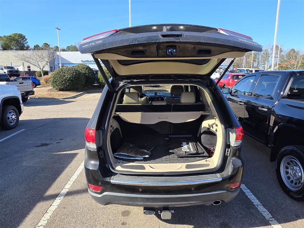 Used 2018 Jeep Grand Cherokee Limited image 13