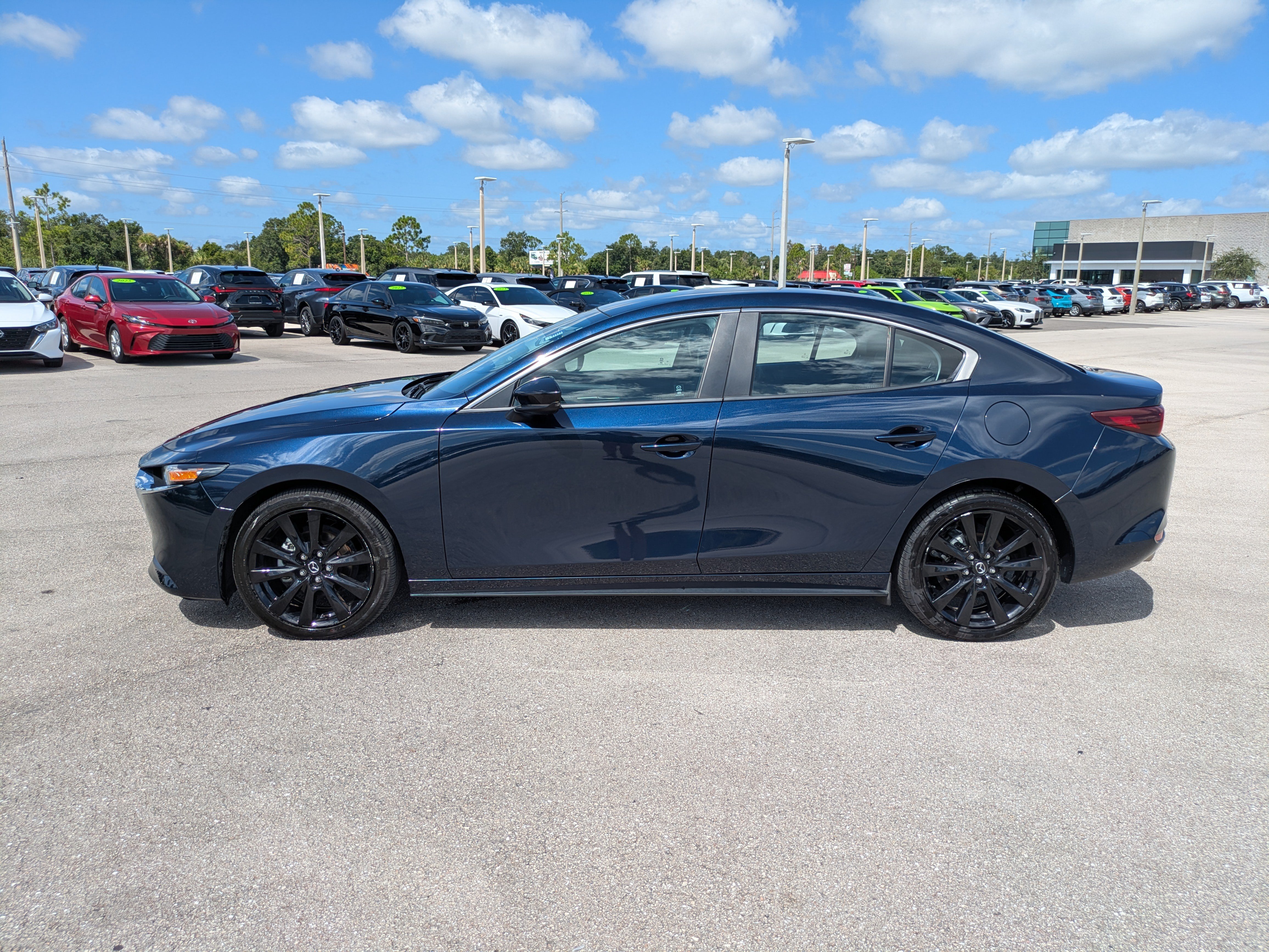 Used 2024 MAZDA MAZDA3 s FWD image 7