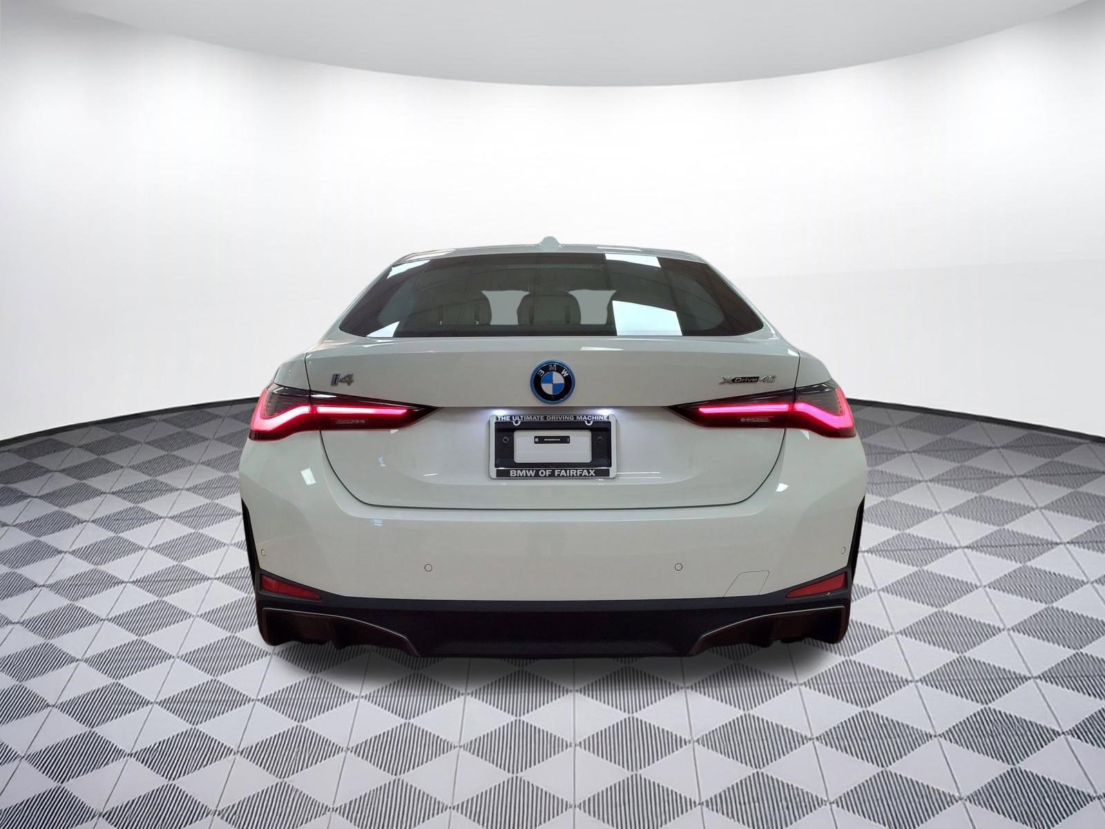 Used 2025 BMW i4 xDrive40i w/ Premium Package image 9
