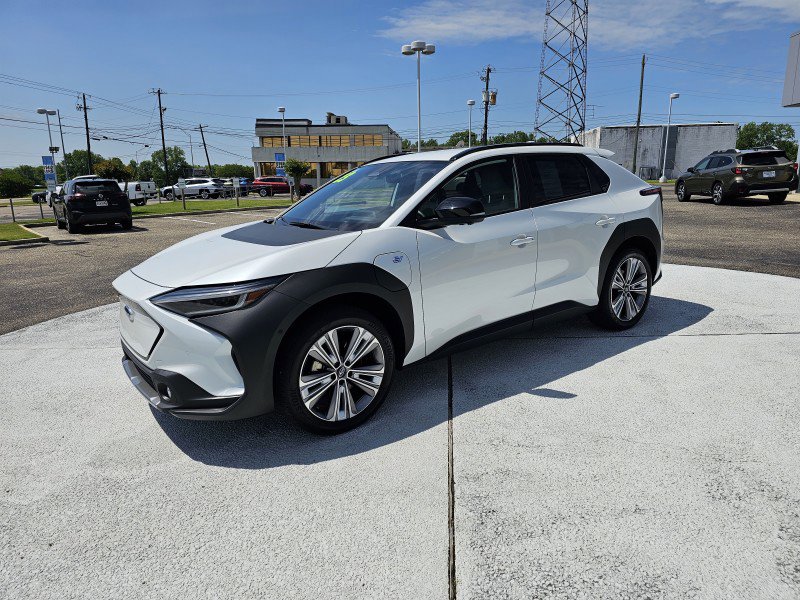 Used 2023 Subaru Solterra AWD image 2