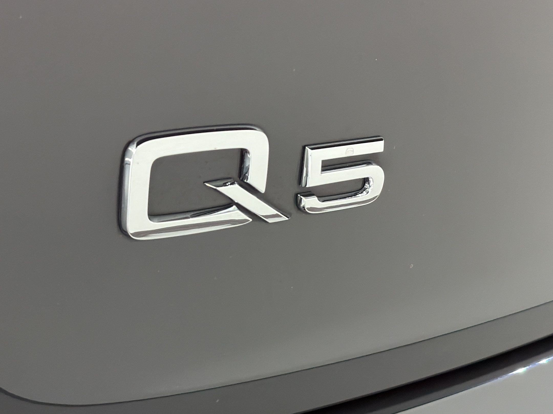 Used 2021 Audi Q5 Prestige w/ Prestige Package AWD/4WD image 35