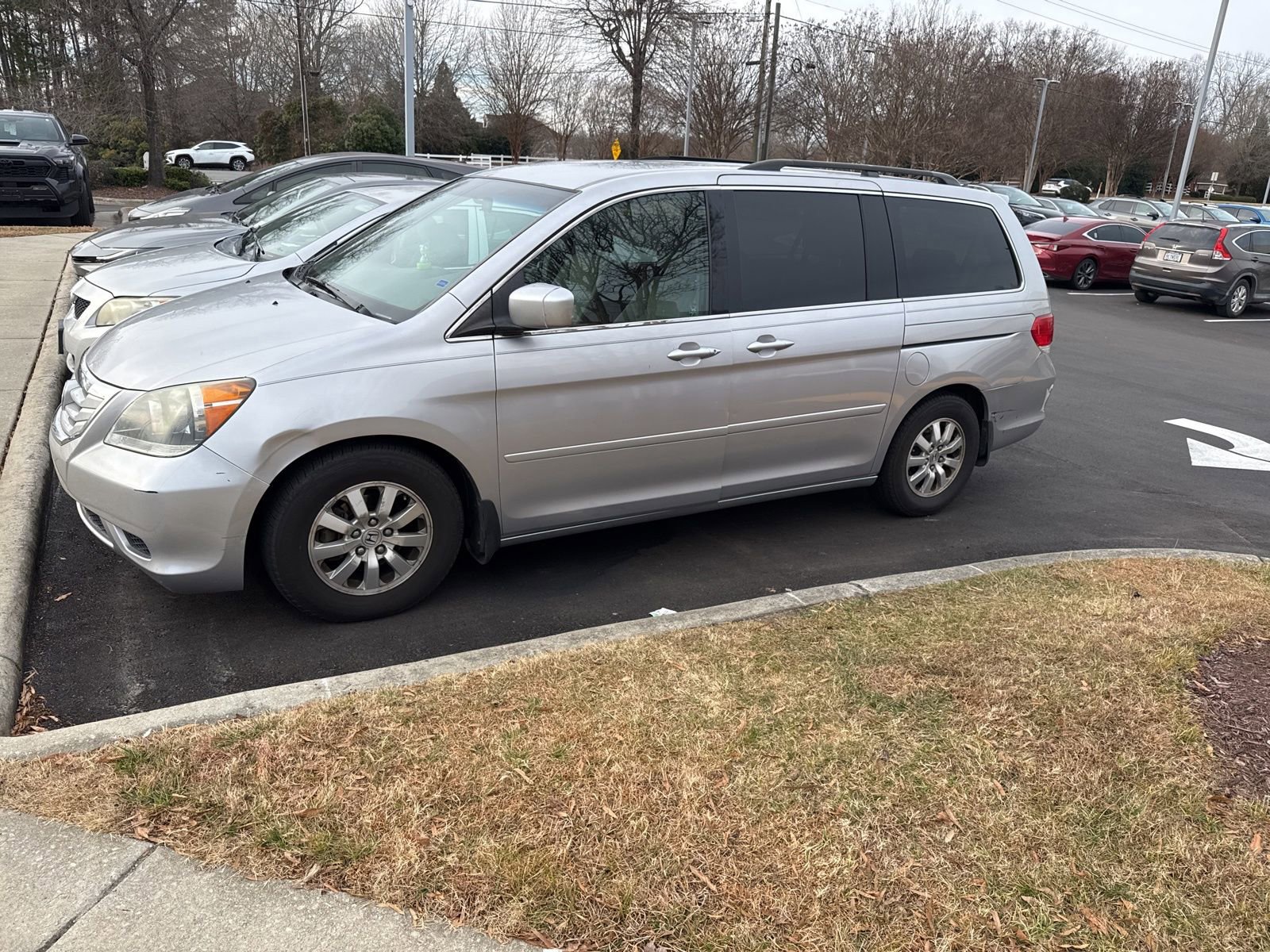 Used 2010 Honda Odyssey EX image 2