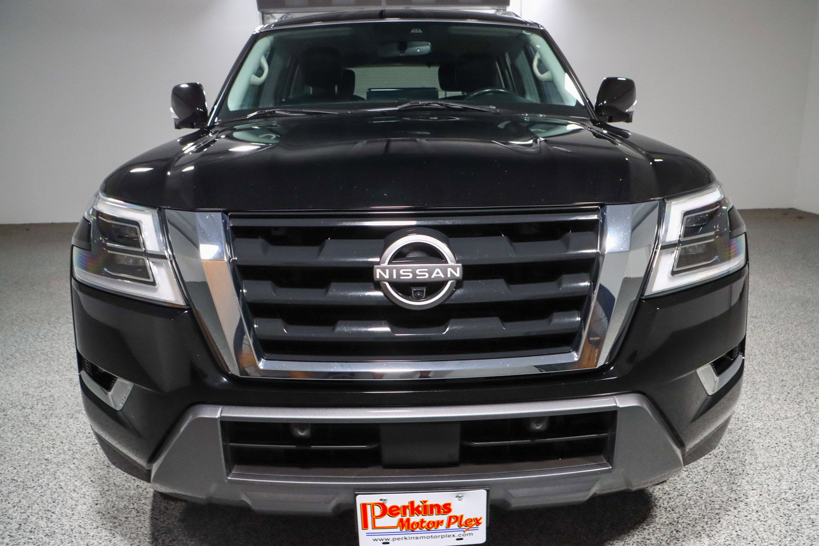 Used 2022 Nissan Armada SL w/ Captain's Chairs Package image 4