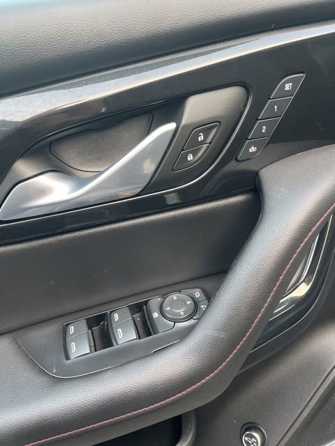 Used 2022 Chevrolet Blazer RS w/ Enhanced Convenience Package image 13