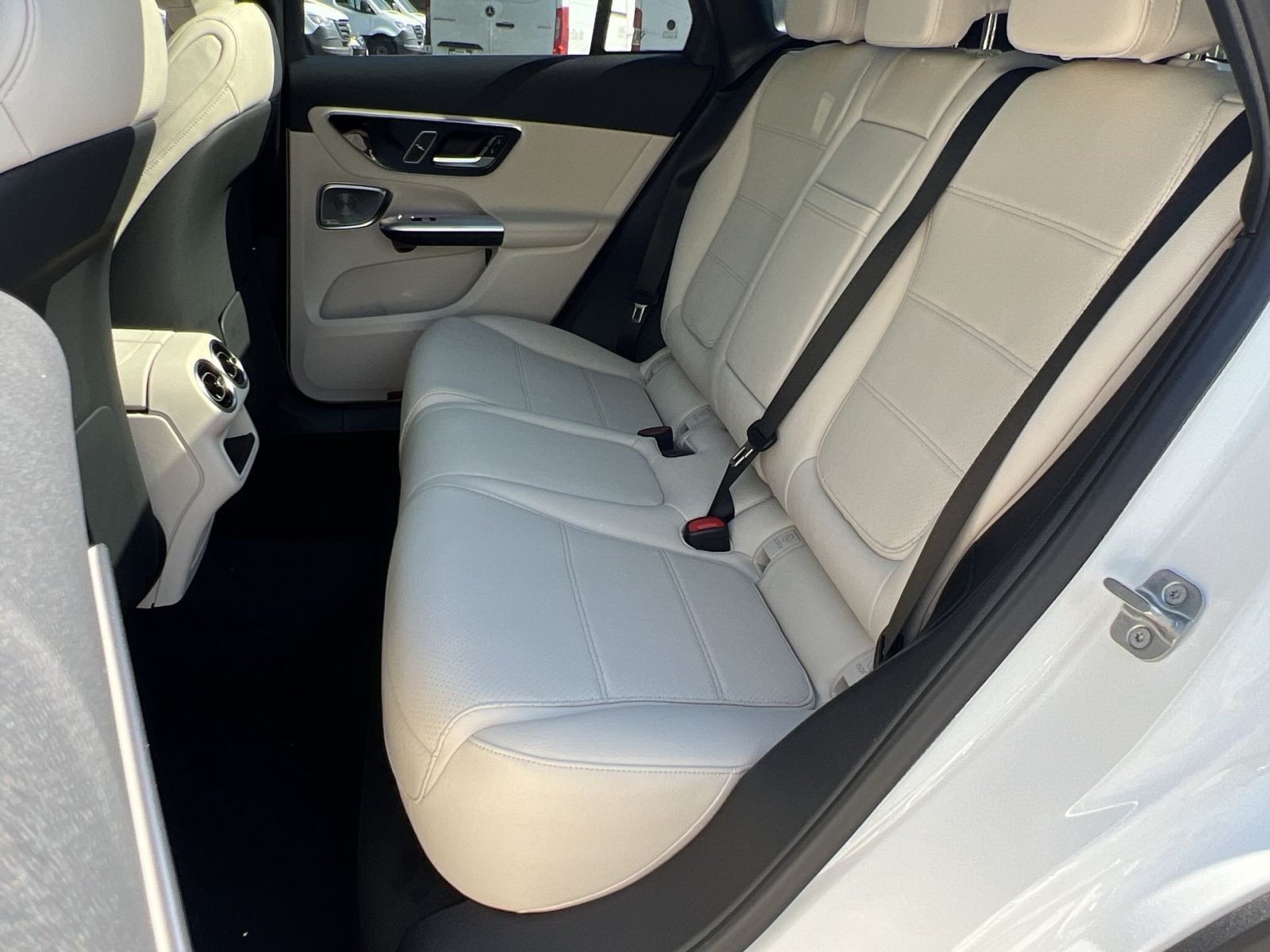 New 2026 Mercedes-Benz GLC 300 4MATIC image 30