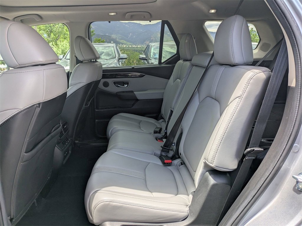 Used 2024 Honda Pilot Touring image 22