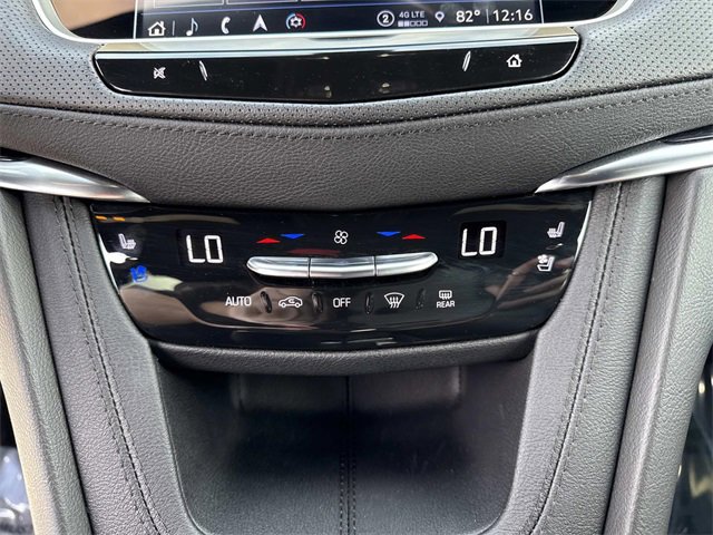 Certified 2024 Cadillac XT5 Premium Luxury w/ LPO, Floor Liner Package image 23