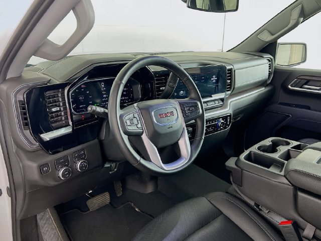 Used 2026 GMC Sierra 1500 SLT AWD/4WD image 35
