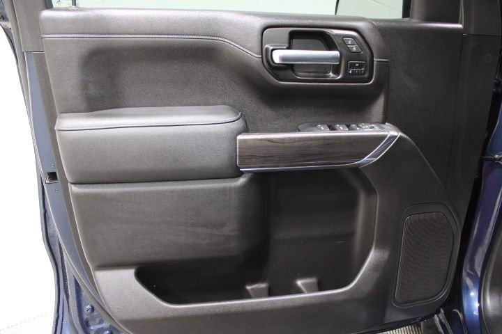 Used 2021 Chevrolet Silverado 1500 LTZ w/ Z71 Off-Road Package image 19