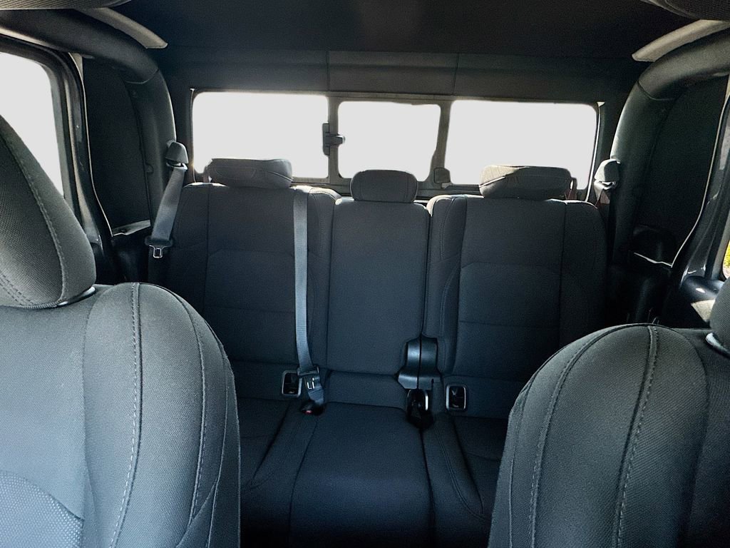 Used 2022 Jeep Gladiator Sport image 23