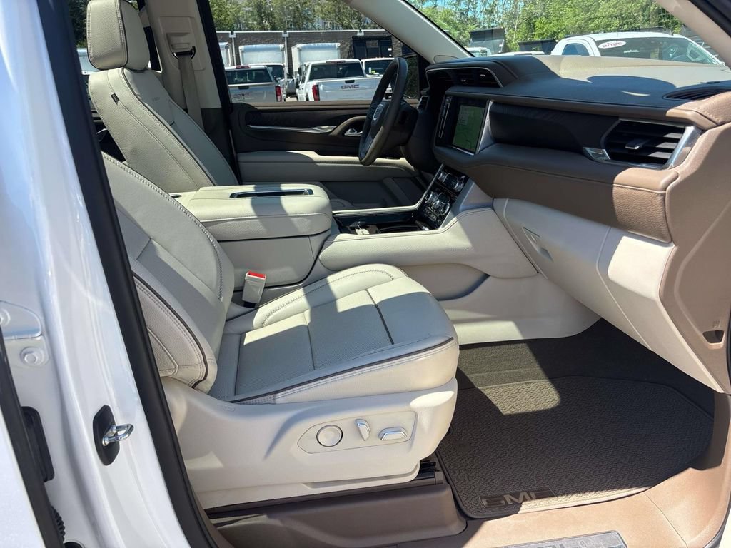Used 2022 GMC Yukon Denali AWD/4WD image 22
