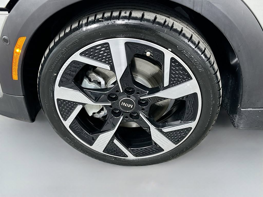 Certified 2025 MINI Cooper S image 30