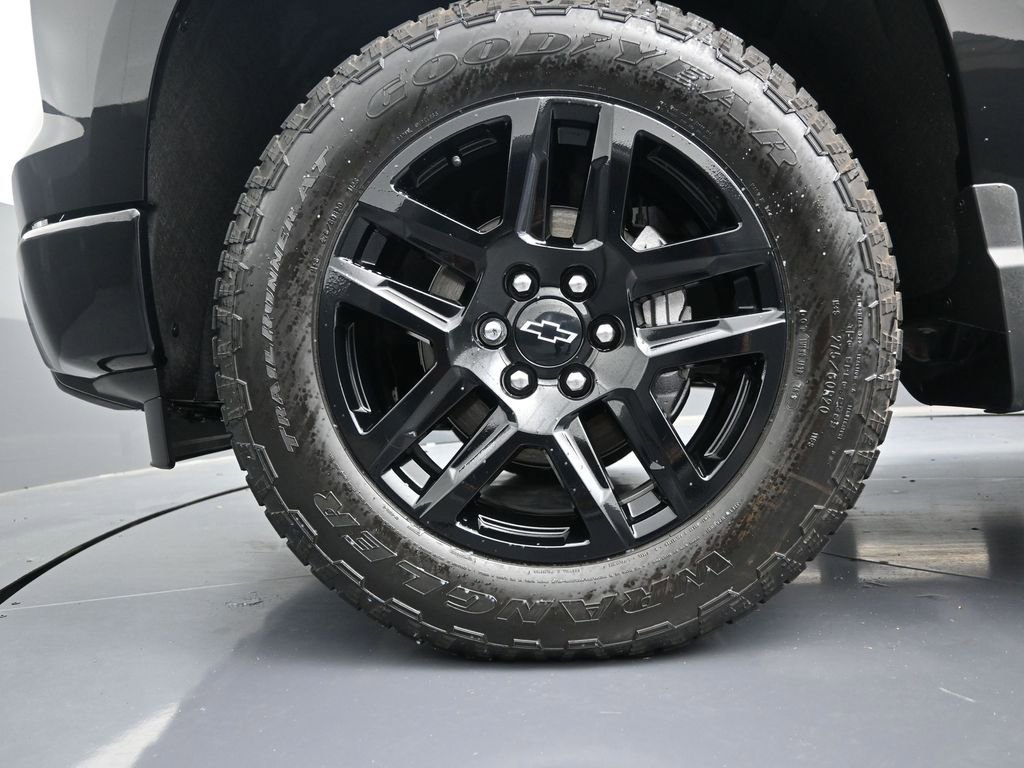 Used 2026 Chevrolet Silverado 1500 RST w/ RST Select Package image 10