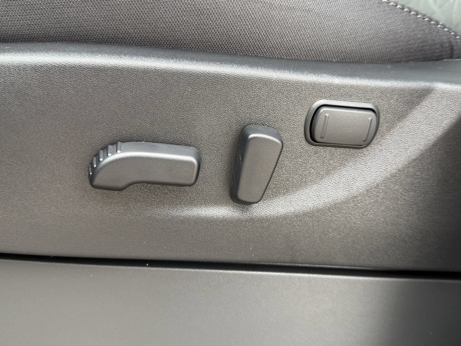 New 2026 Nissan Frontier SV w/ All-Weather Content Package RWD image 20