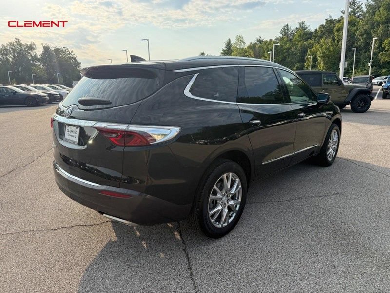 Used 2022 Buick Enclave Premium w/ Surround and Sites Package FWD image 8