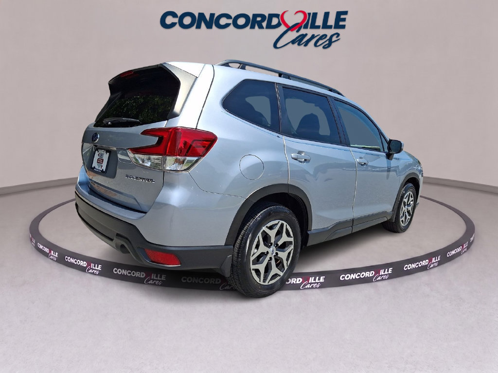 Certified 2023 Subaru Forester Premium AWD/4WD image 7