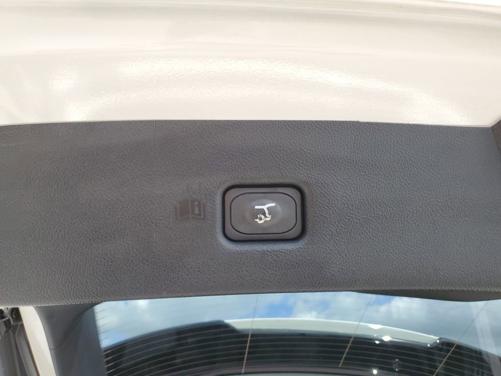 Used 2023 Lincoln Nautilus Reserve image 7