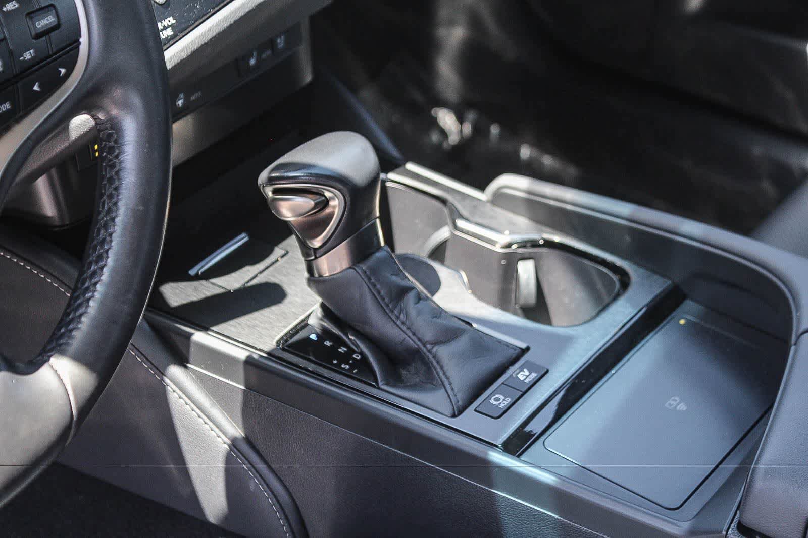 Used 2023 Lexus ES 300h w/ Premium Package FWD image 24