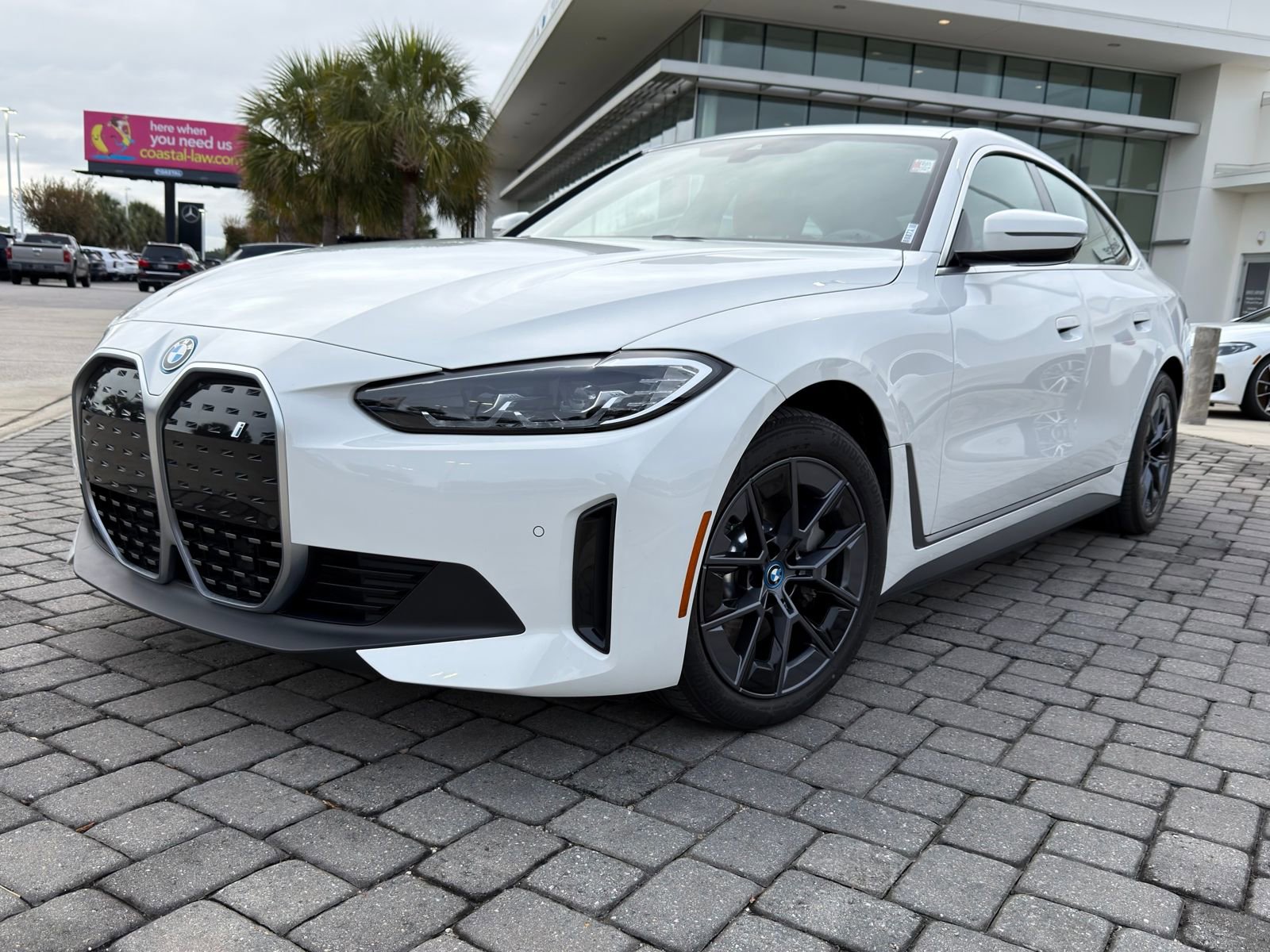 Used 2023 BMW i4 eDrive40 w/ Premium Package image 1