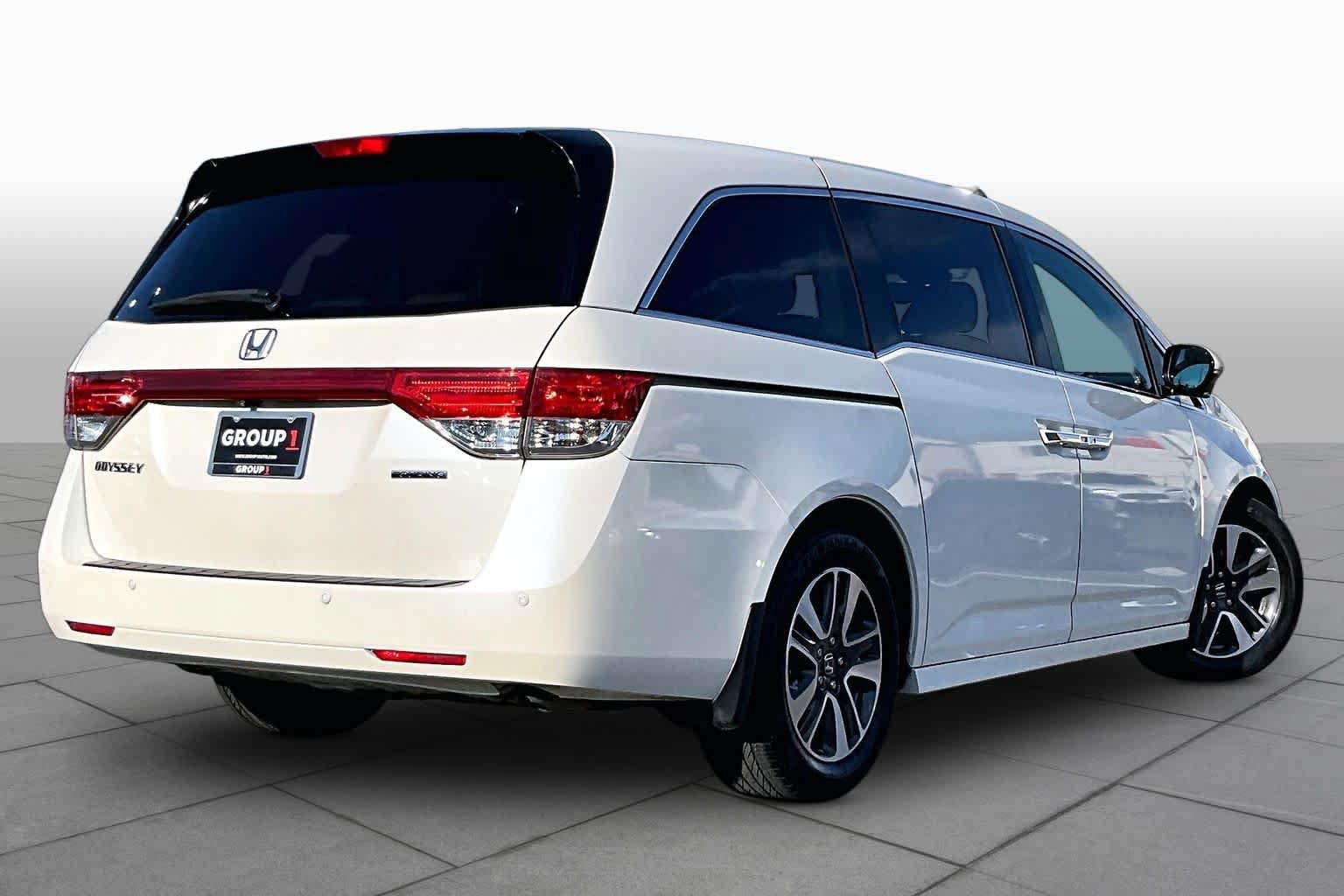 Used 2016 Honda Odyssey Touring image 13
